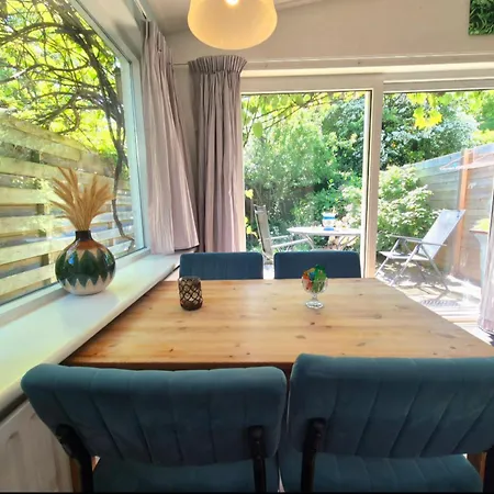 Дом отдыха Texel Near And Centre