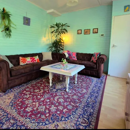 Texel Near And Centre Дом отдыха *